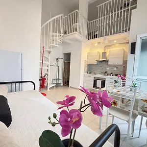 8 Lofts - - 1 Appartamento
